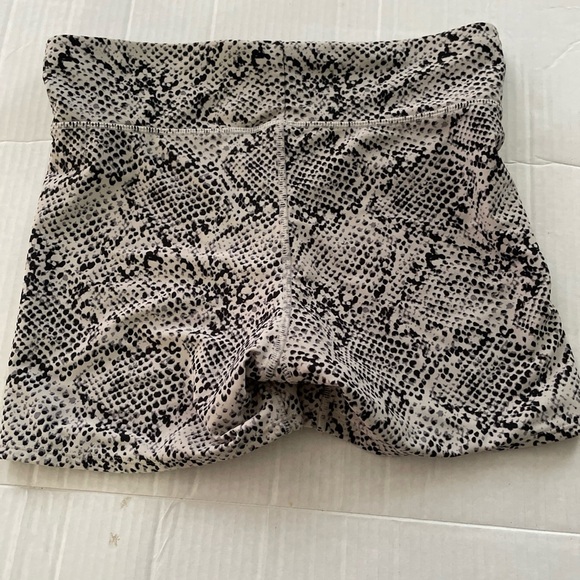 All In Motion Women Athletic Shorts Size M - Picture 3 of 3